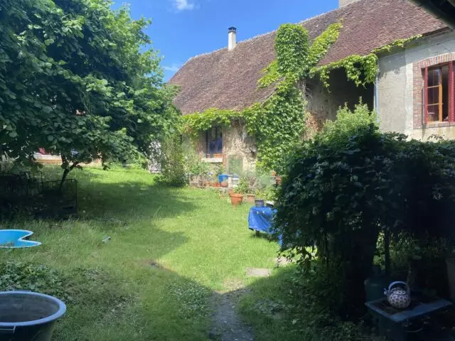Photo 12 du bien Maison de village 9 pièces de 210 m² à Treigny-Perreuse-Sainte-Colombe (89520)